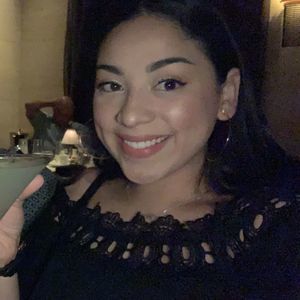 Meet your Posher, Leslie